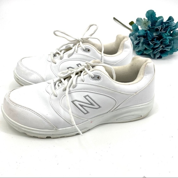 New Balance Men\'s White Athletic Shoes main image 9